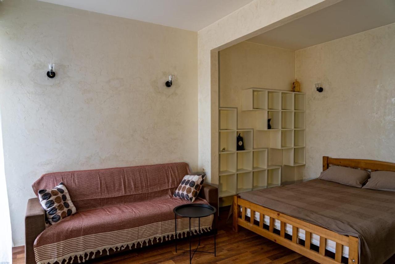 Tavdadebuli Apartament Batumi